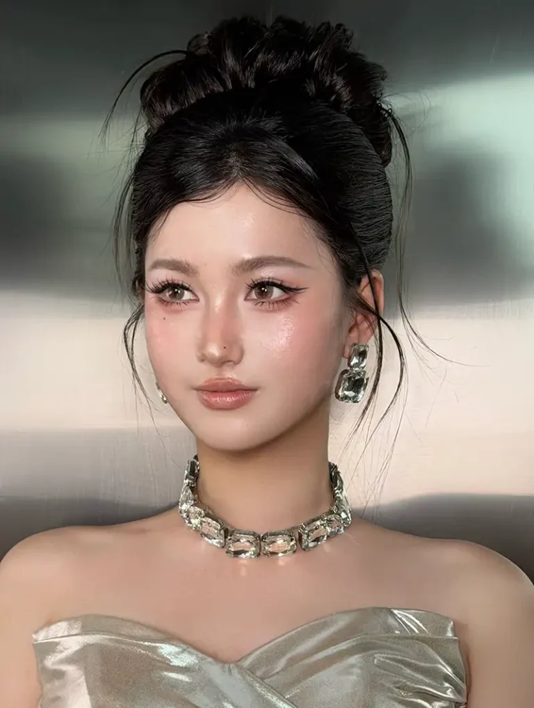 轻奢新娘敬酒礼服妆造