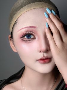 宁波商业化妆师班学员作品：cos妆，三倍放大眼妆技巧，适配动漫与角色扮演